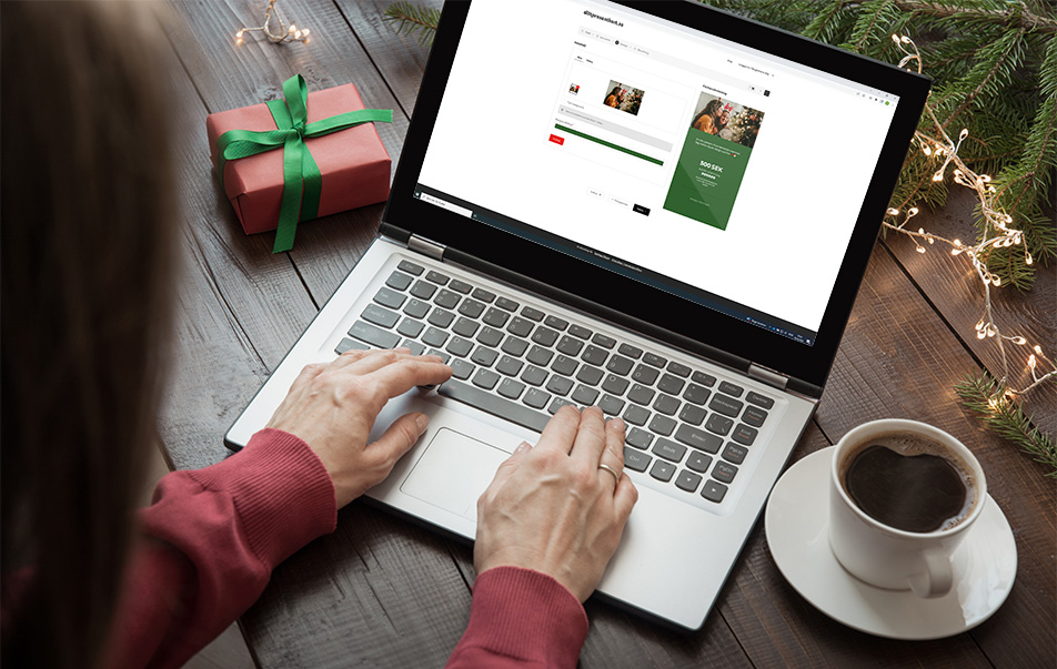 dam som personifierar presentkort på hemsidan dittpresentkort.se på PC