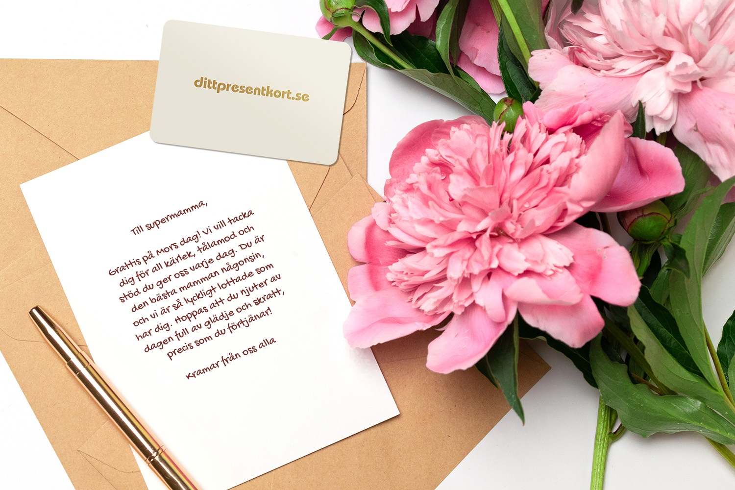 brev med dittpresentkort och rosa blommor